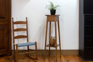 Side Tables And Small Stands Shaker Shoppe