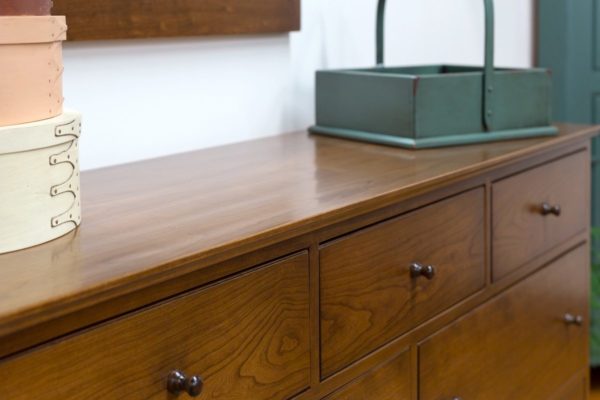 Shaker 7 Drawer Low Dresser - Image 3