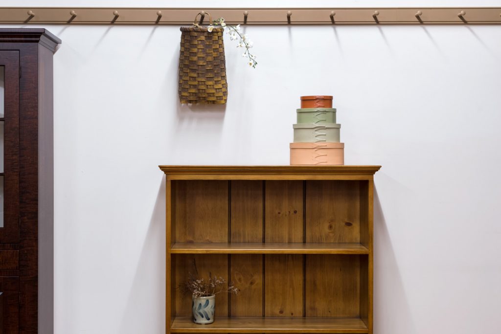 Shaker Peg Rail & Shaker Pegs made in USA Lititz PA Solid Maple wood