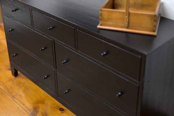 Shaker 7 Drawer Low Dresser - Image 12