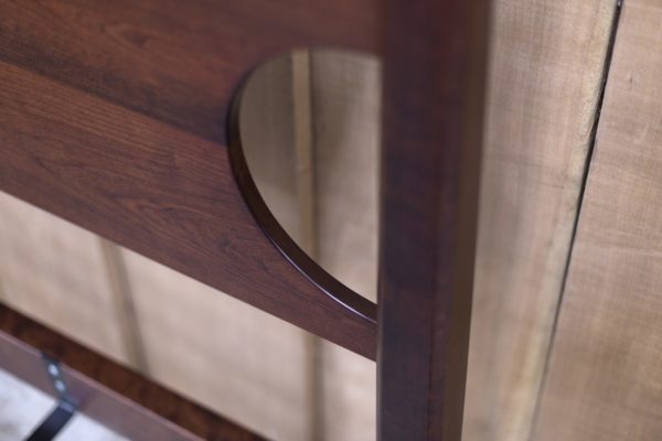 Low Post Bed - Image 2