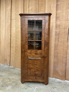 Small Glass Door Corner Cabinet in Tiger Maple wood
