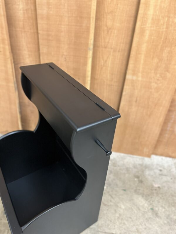 Kentucky Wood Box in Black Paint - Image 2
