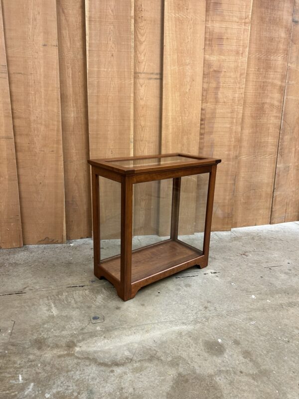 Quilt Display Case - Image 2